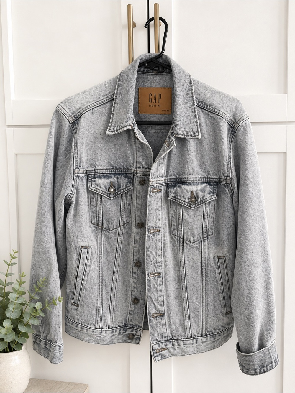 GAP Denim Gray Wash Jean Jacket Size M